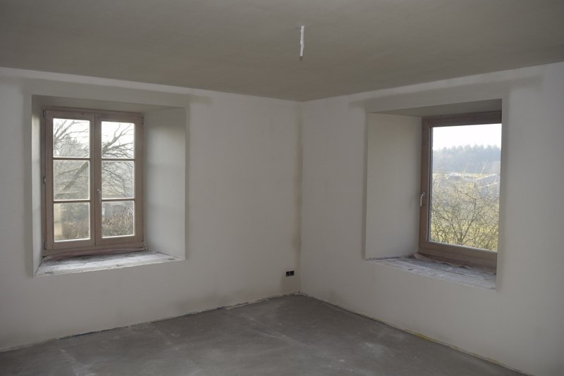 Plafonnage — chambre rénovée