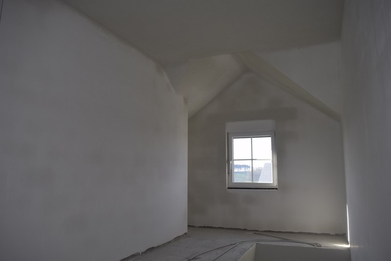 Plafonnage — chambre mansardée